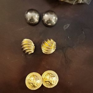 Vintage clip on earing lot